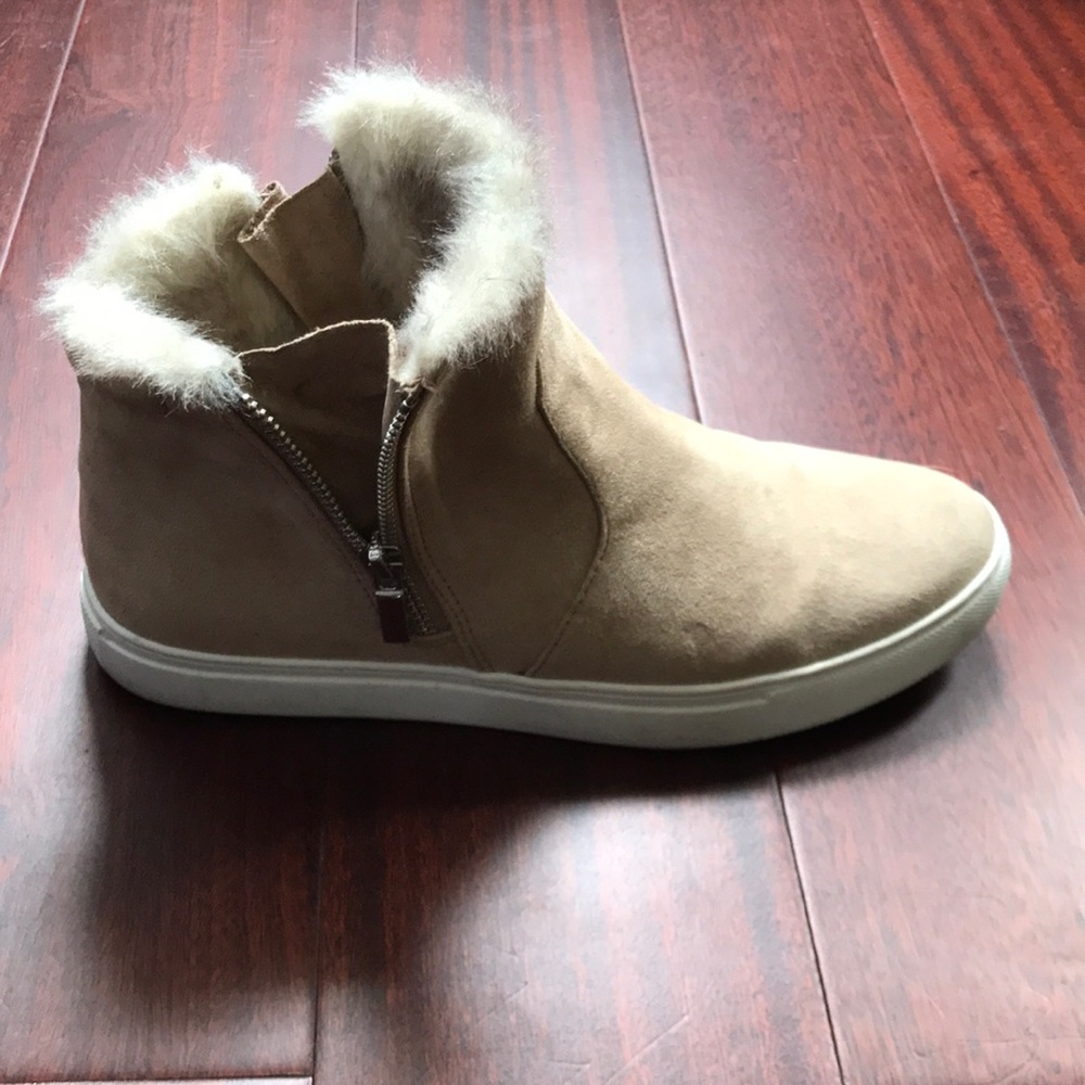 Kenneth Cole Reaction sneakers